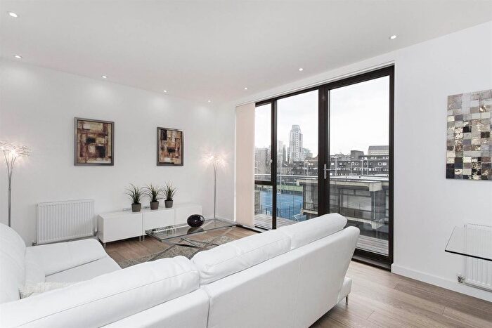 2 Bedroom Flat To Rent In Cabanel Place, Baylis Old School, Kennington, London, SE11