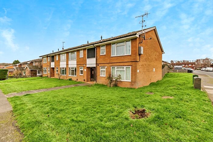 1 Bedroom Flat For Sale In Rathgar Close, Redhill, Surrey, RH1