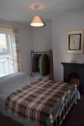 2 Bedroom End Of Terrace House To Rent In Hampton Road, Newton Abbot, Devon TQ12