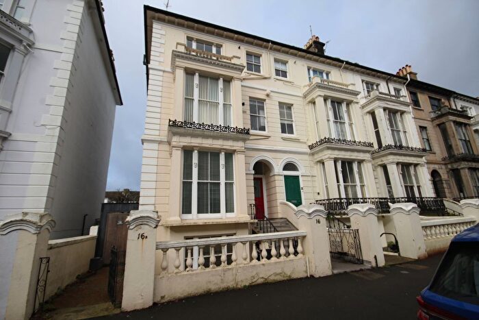 2 Bedroom Flat For Sale In Ventnor Villas, Hove, BN3