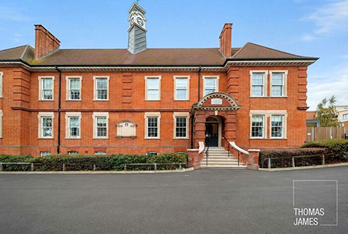 2 Bedroom Flat For Sale In Prytaneum Court, Palmers Green, N13