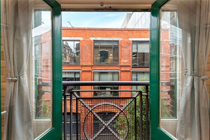 2 Bedroom Flat For Sale In Lion Court, Shand Street, London, SE1