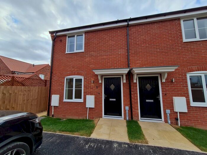 2 Bedroom End Of Terrace House To Rent In Jasmine Crescent, Holbeach, PE12