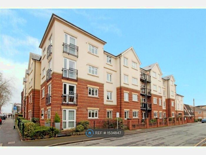 1 Bedroom Flat To Rent In Grove Road, Woking, GU21