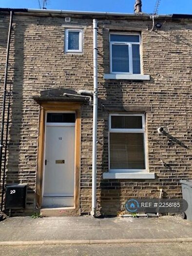 1 Bedroom Terraced House To Rent In Edward Street, Brighouse, HD6