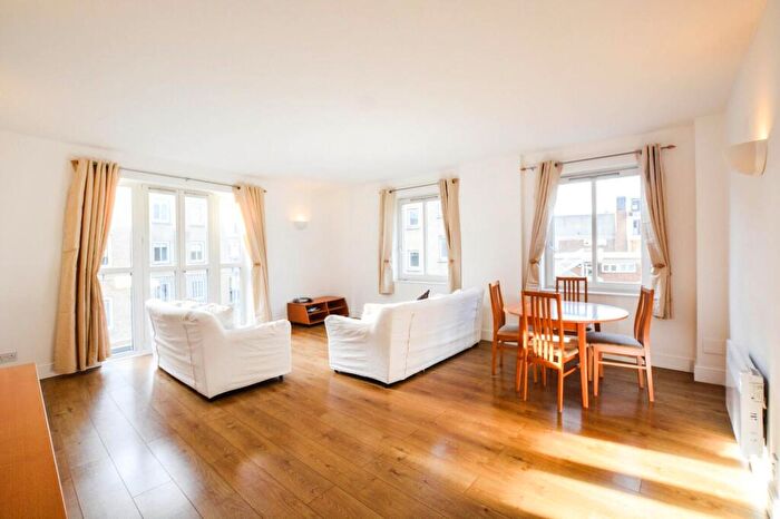 2 Bedroom Flat To Rent In Coke Street, Aldgate, London, E1