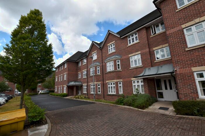 2 Bedroom Flat To Rent In Brattice Drive, Pendlebury, Swinton, Manchester, M27
