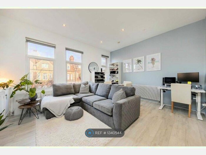 1 Bedroom Flat To Rent In Amesbury Avenue, Streatham Hill, SW2