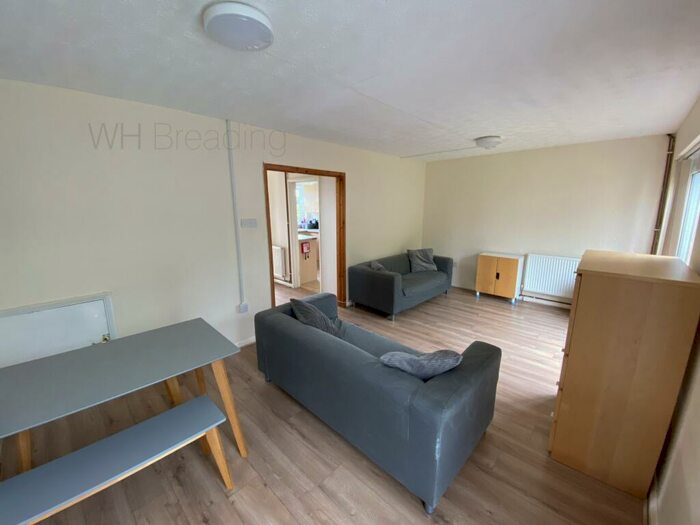 4 Bedroom Semi-Detached House To Rent In Headcorn Drive, Canterbury, CT2