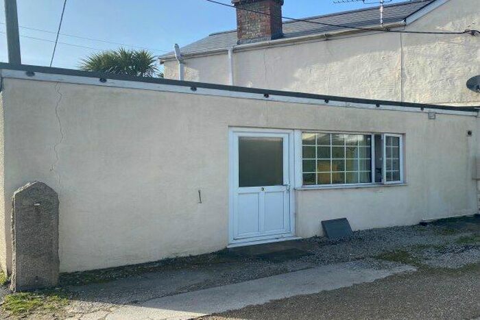 1 Bedroom Studio To Rent In The Gables, Truro, TR4