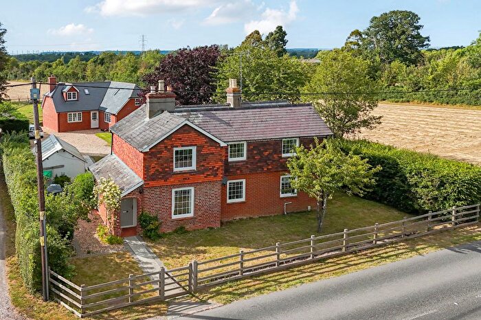 4 Bedroom Detached House For Sale In Bloomfieldhatch Lane, Grazeley, RG7