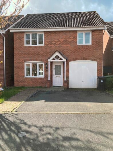 4 Bedroom Detached House To Rent In Yeomans Close, Astwood Bank, B96