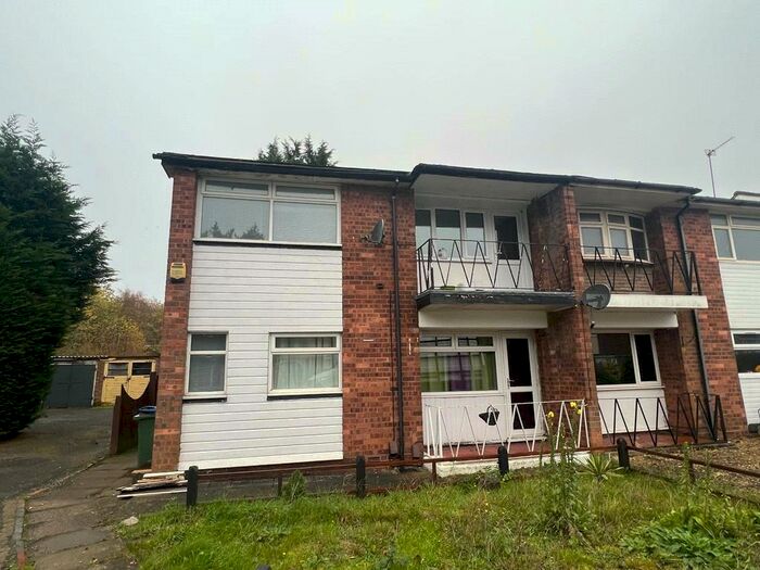 2 Bedroom Maisonette To Rent In Manorford Avenue, West Bromwich, West Midlands, B71