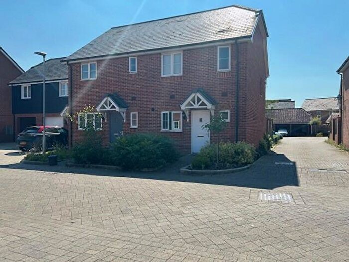 2 Bedroom Semi-Detached House To Rent In Gull Lane, Bracknell, RG12