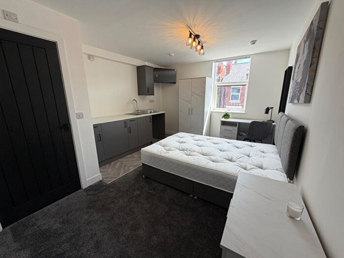 Studio To Rent In Room, Davenport Road, DE24