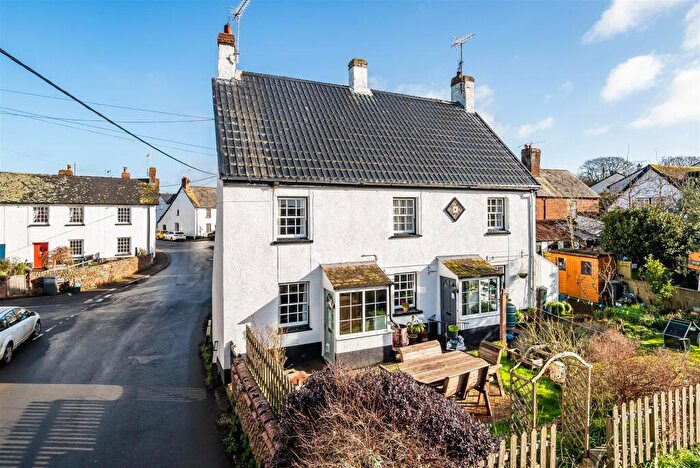 3 Bedroom Semi-Detached House For Sale In Greenway, Woodbury, EX5