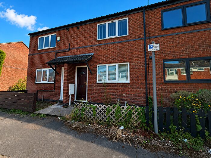 2 Bedroom Town House To Rent In Friar Street, Nottingham, NG7