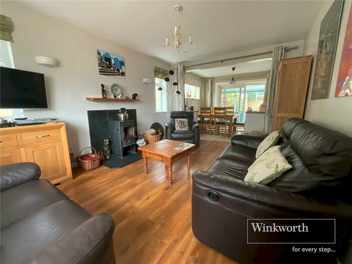 4 Bedroom Detached House For Sale In Smugglers Lane North, Highcliffe, Christchurch, BH23