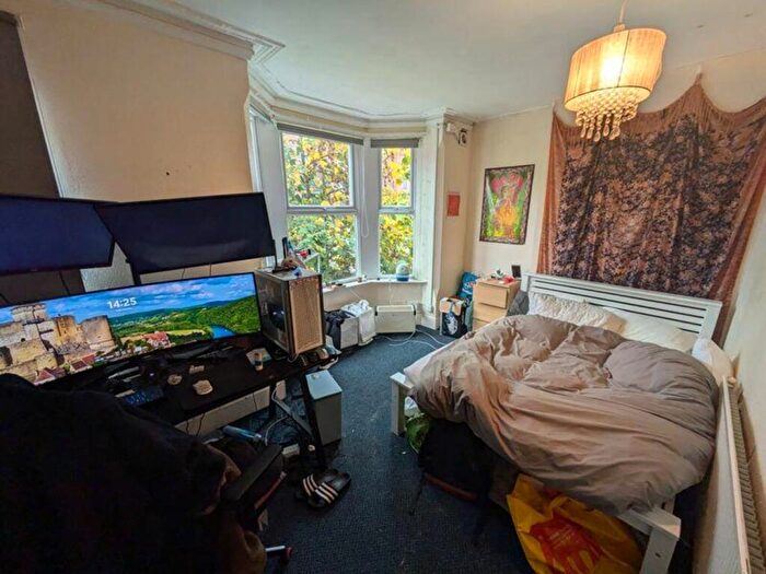 6 Bedroom House To Rent In Willoughby Avenue, Nottingham, NG7