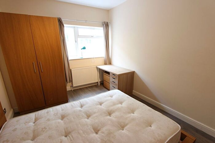4 Bedroom Flat To Rent In Cleveland Street, London, W1T