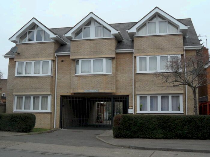 1 Bedroom Flat To Rent In High Street, Cambridge, CB4