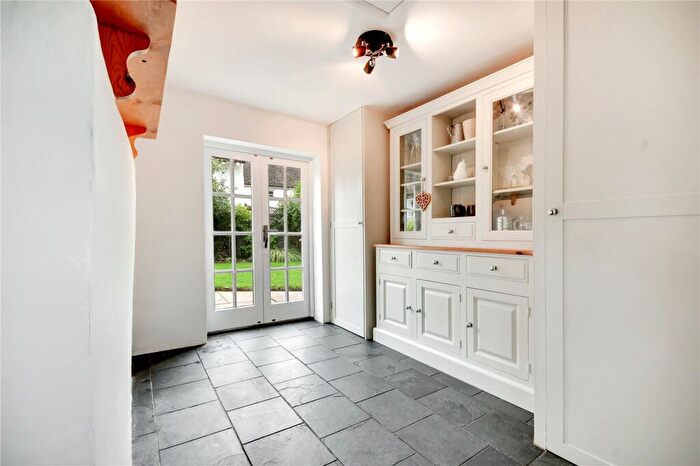 5 Bedroom Detached House For Sale In Braintree Road, Felsted, Dunmow, Essex, CM6