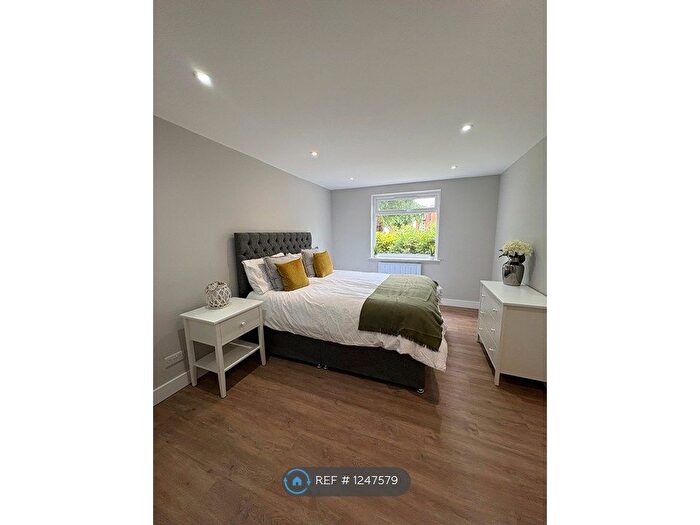 1 Bedroom Flat To Rent In Cliffe Court, Leamington Spa, CV32