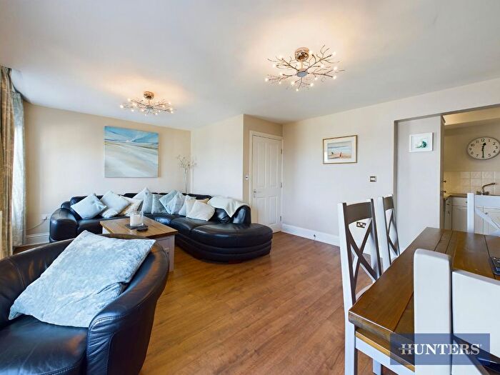 2 Bedroom Flat For Sale In Castle Road, Scarborough, YO11
