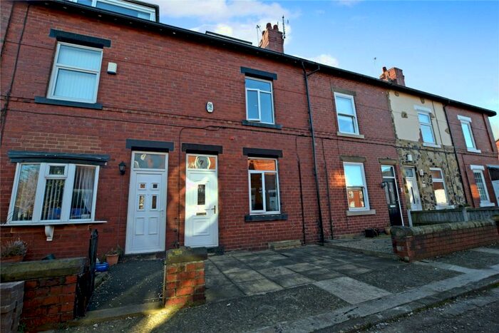 3 Bedroom Terraced House To Rent In Oakfield Avenue, Rothwell, Leeds, LS26