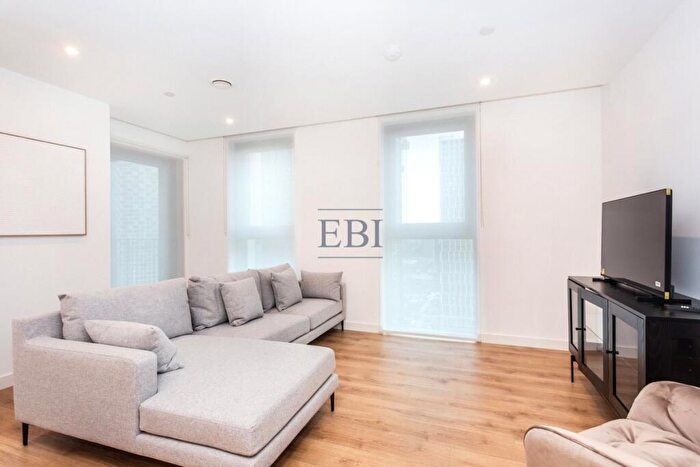 1 Bedroom Apartment To Rent In One Thames Quay, Marsh Wall, Canary Wharf, E14