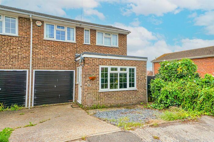 2 Bedroom Semi-Detached House To Rent In Nook Close, Hastings, TN35