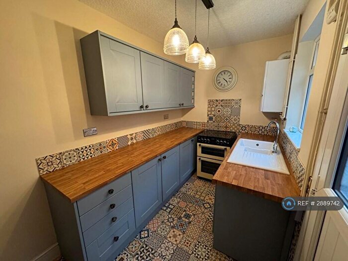 2 Bedroom Terraced House To Rent In Avenue Road Extension, Leicester, LE2
