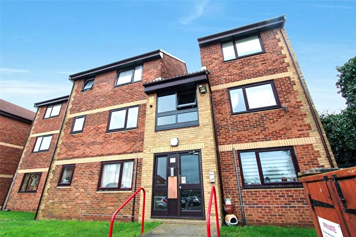 1 Bedroom Apartment To Rent In Roots Hall Drive, Southend-on-Sea, SS2