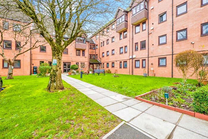 2 Bedroom Flat For Sale In Wordsworth Avenue, Roath, Cardiff, CF24