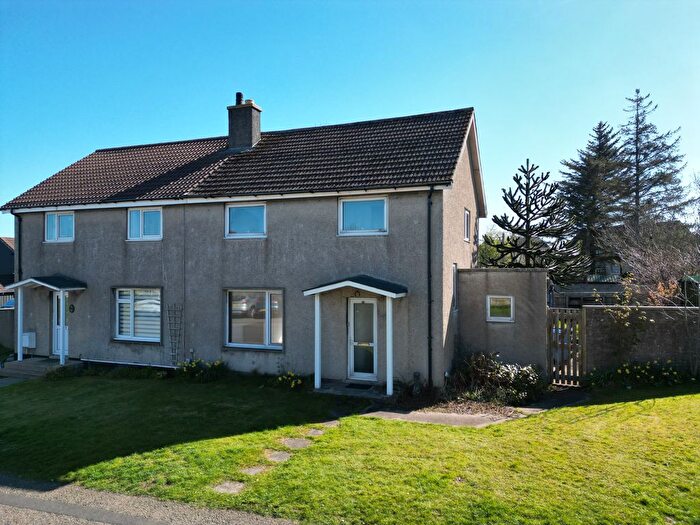 3 Bedroom Semi-Detached House For Sale In Castlegreen Road, Thurso, KW14