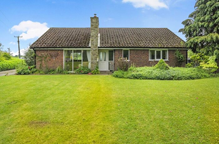 3 Bedroom Detached Bungalow For Sale In Bishopdyke Road, Cawood, Selby, YO8