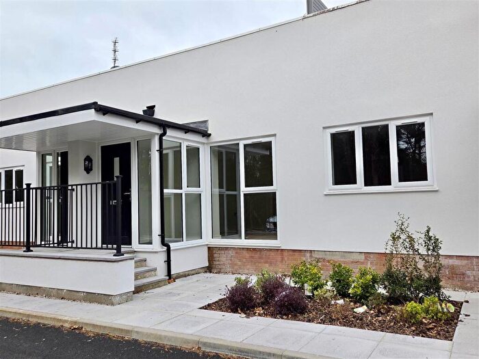 2 Bedroom Apartment For Sale In Woodside View, Forest Drive, Lytham, FY8