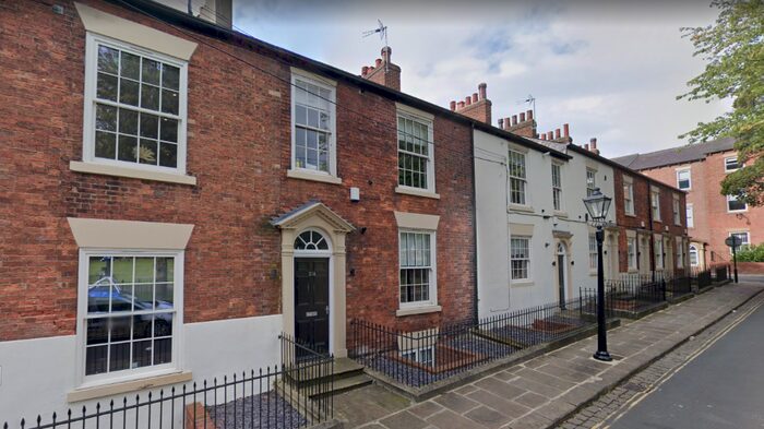 6 Bedroom Detached House To Rent In Queen Square, Leeds, West Yorkshire, LS2