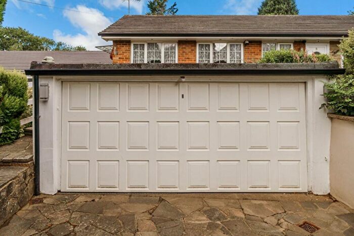 4 Bedroom Detached Bungalow For Sale In Green Lane, Lower Kingswood, Tadworth, KT20