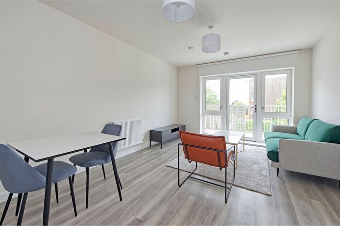 1 Bedroom Flat To Rent In Honeysuckle House, Springfield Place, Tooting, SW17
