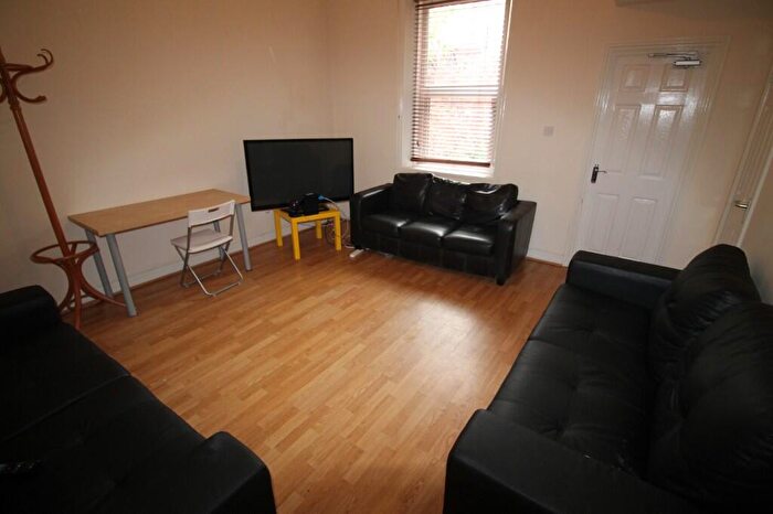 5 Bedroom Terraced House To Rent In Warwick Street, Newcastle Upon Tyne, NE6