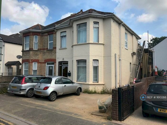 11 Bedroom Semi-Detached House To Rent In Talbot Road, Bournemouth, BH9