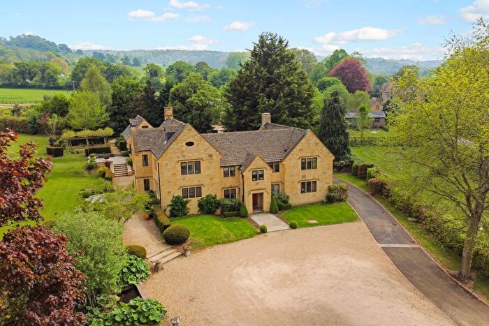 6 Bedroom Detached House To Rent In Snowshill Road, Broadway, WR12