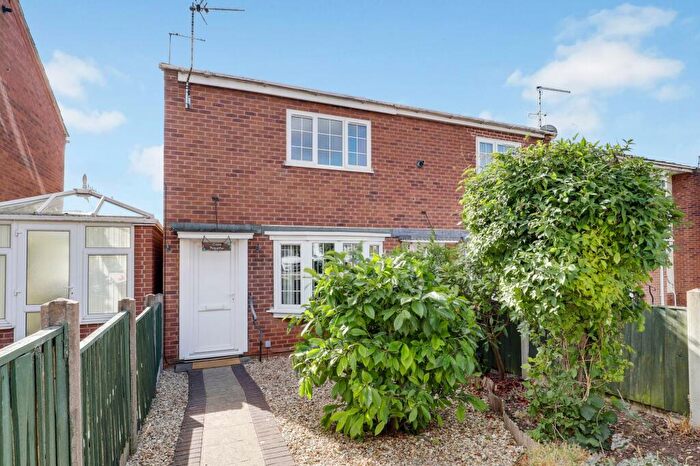 2 Bedroom End Of Terrace House For Sale In Rosebank Drive, Arnold, NG5