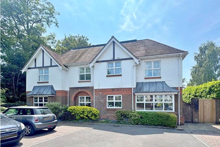 2 Bedroom Flat To Rent In Westbourne, BH4