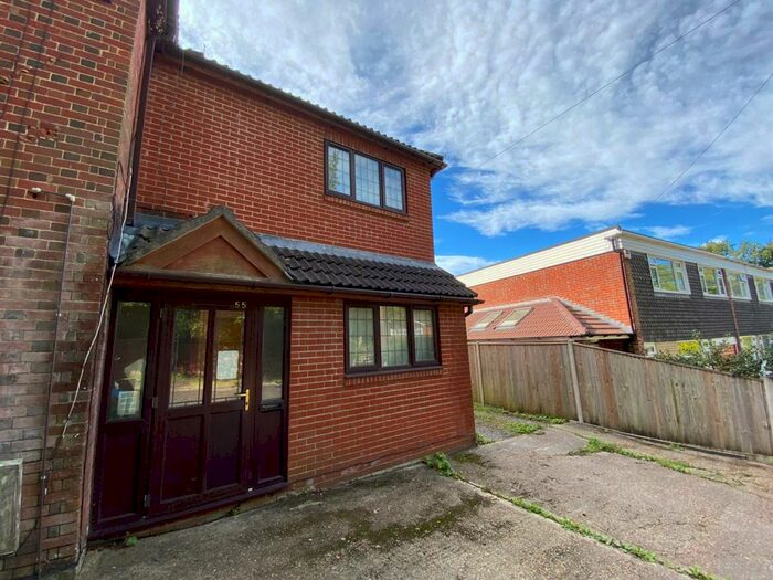 1 Bedroom House To Rent In Redhill, SO16