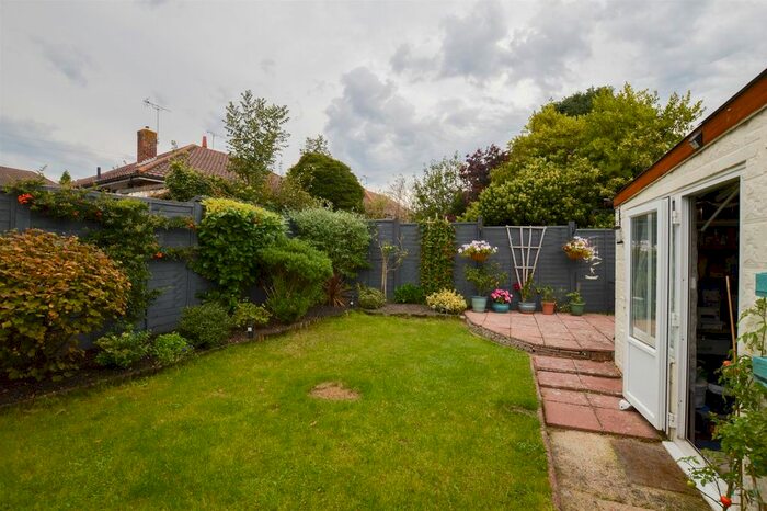 2 Bedroom Semi-Detached Bungalow To Rent In Westfield Road, Eastbourne, BN21