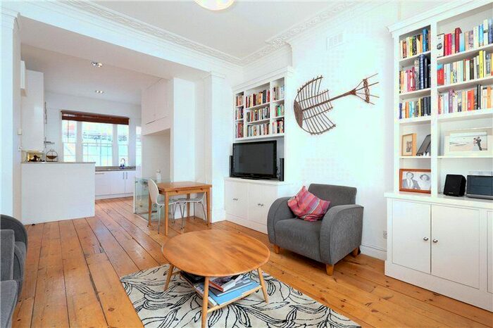 2 Bedroom Flat To Rent In Milner Square, Barnsbury, Islington, London, N1