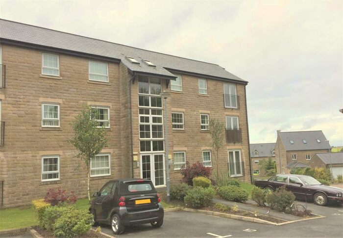 2 Bedroom Flat To Rent In Clough Gardens, Haslingden, BB4