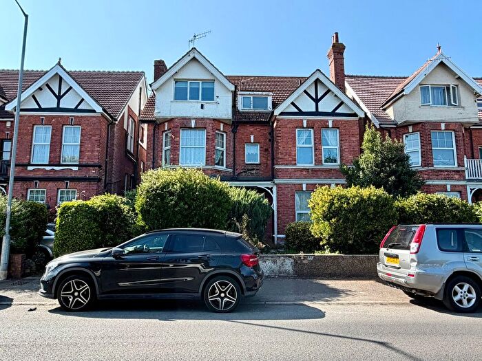 2 Bedroom Flat For Sale In Dorset Road, Bexhill-On-Sea, TN40